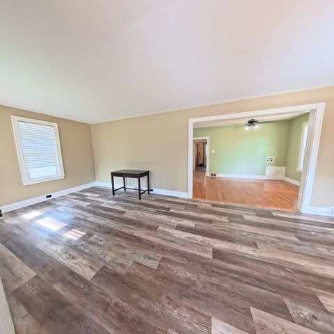 Tiny photo for 118 W 3rd Street, Streator, IL 61364 (MLS # 12503046)
