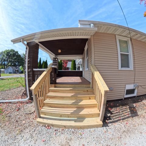 Tiny photo for 118 W 3rd Street, Streator, IL 61364 (MLS # 12503046)