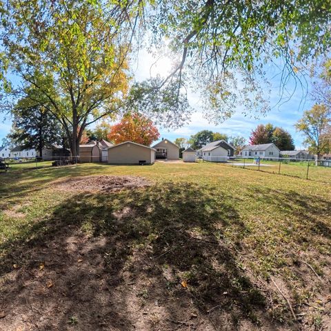 Tiny photo for 118 W 3rd Street, Streator, IL 61364 (MLS # 12503046)
