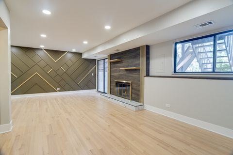 Tiny photo for 40 Portwine Road, Willowbrook, IL 60527 (MLS # 12430804)