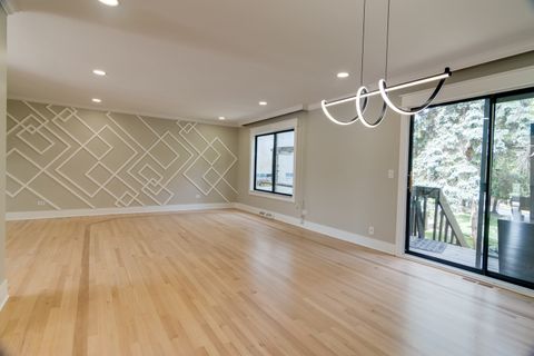 Tiny photo for 40 Portwine Road, Willowbrook, IL 60527 (MLS # 12430804)