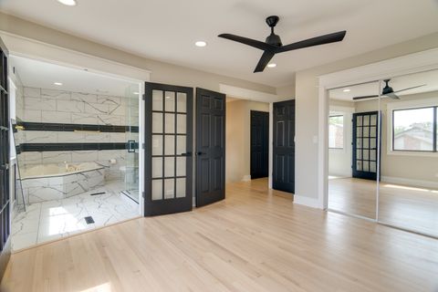 Tiny photo for 40 Portwine Road, Willowbrook, IL 60527 (MLS # 12430804)