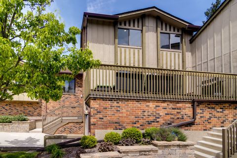 Tiny photo for 40 Portwine Road, Willowbrook, IL 60527 (MLS # 12430804)