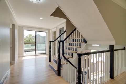 Tiny photo for 40 Portwine Road, Willowbrook, IL 60527 (MLS # 12430804)