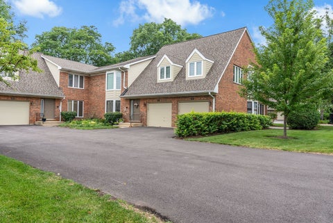 Photo of 1630 N Douglas Court N #1630, Arlington Heights, IL 60004 (MLS # 12727511)