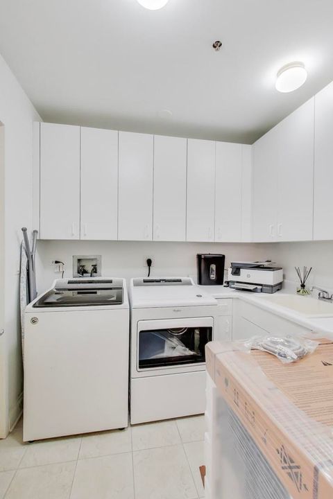 Tiny photo for 1035 N DEARBORN Street #14W, Chicago, IL 60610 (MLS # 12570106)