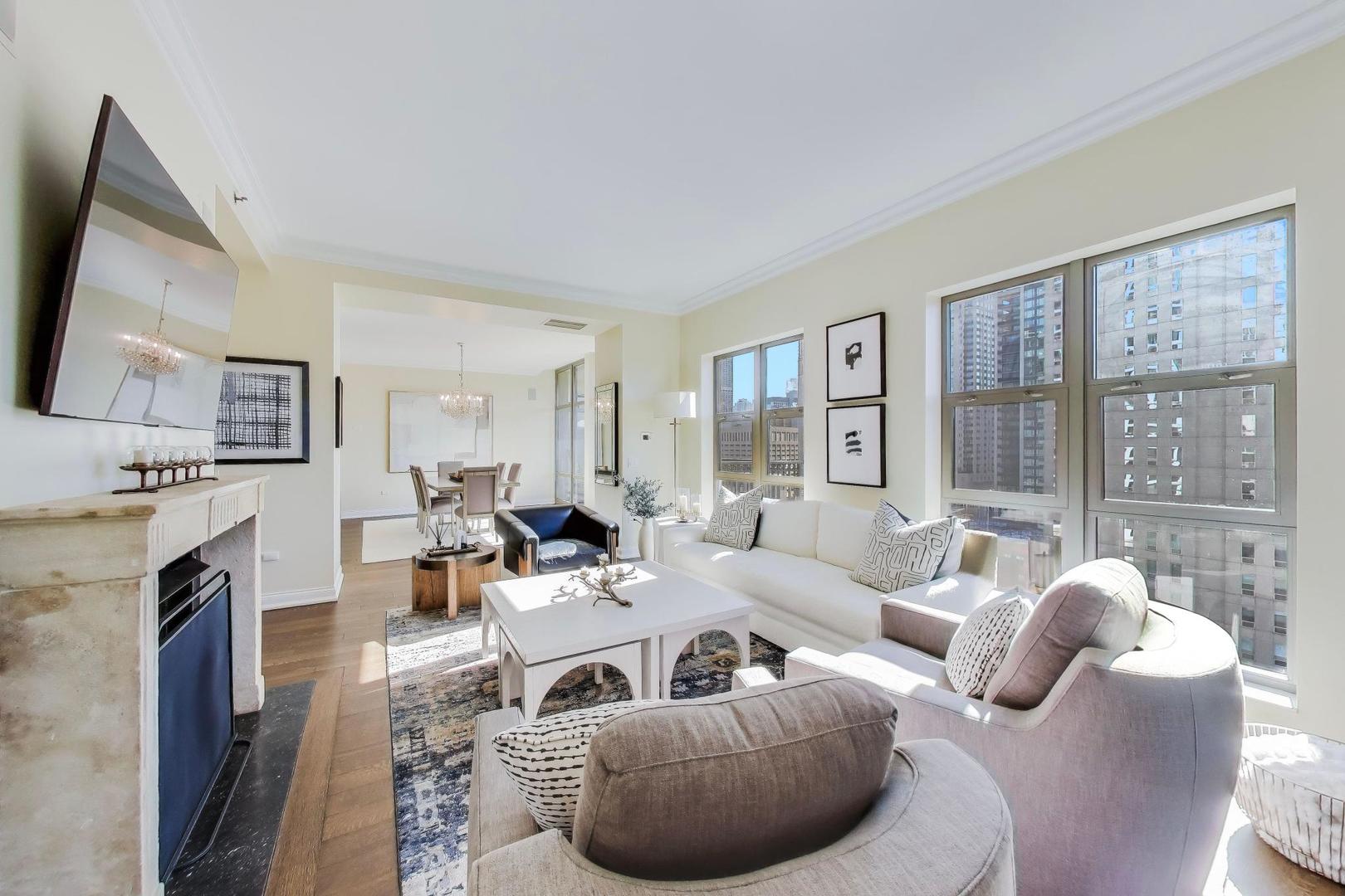 1035 N DEARBORN Street 14W, Chicago, IL, 60610 2 1035 N DEARBORN Street 14W