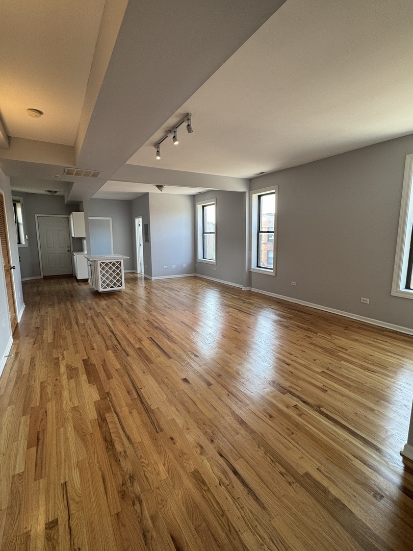 5900 S King Drive C-3