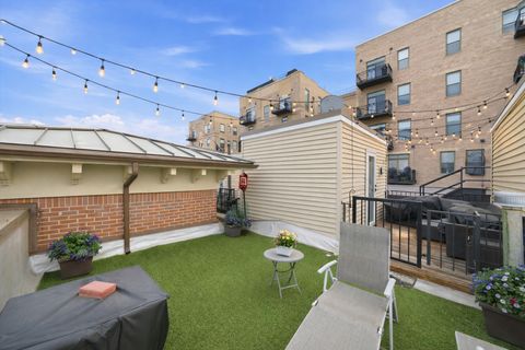 Tiny photo for 1215 W Lexington Street #J, Chicago, IL 60607 (MLS # 12579470)