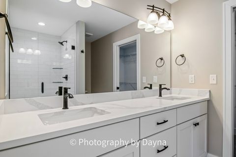 Tiny photo for 906 Lange Avenue, Beecher, IL 60401 (MLS # 12514396)