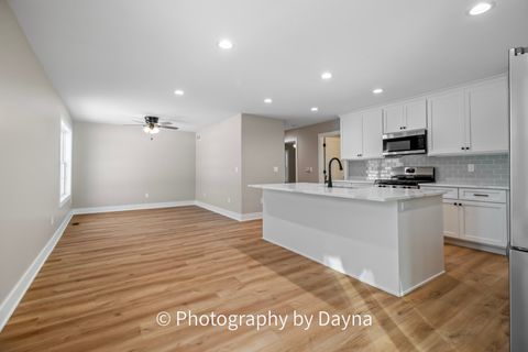 Tiny photo for 906 Lange Avenue, Beecher, IL 60401 (MLS # 12514396)