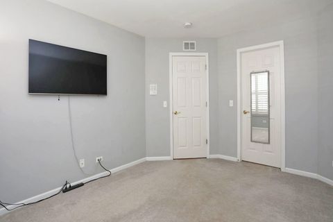 Tiny photo for 301 BAY Drive, Itasca, IL 60143 (MLS # 12595244)