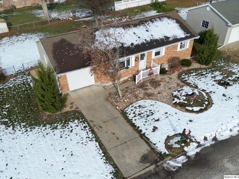 Tiny photo for 1603 Gary Grove Grv, Quincy, IL 62305 (MLS # 12530840)