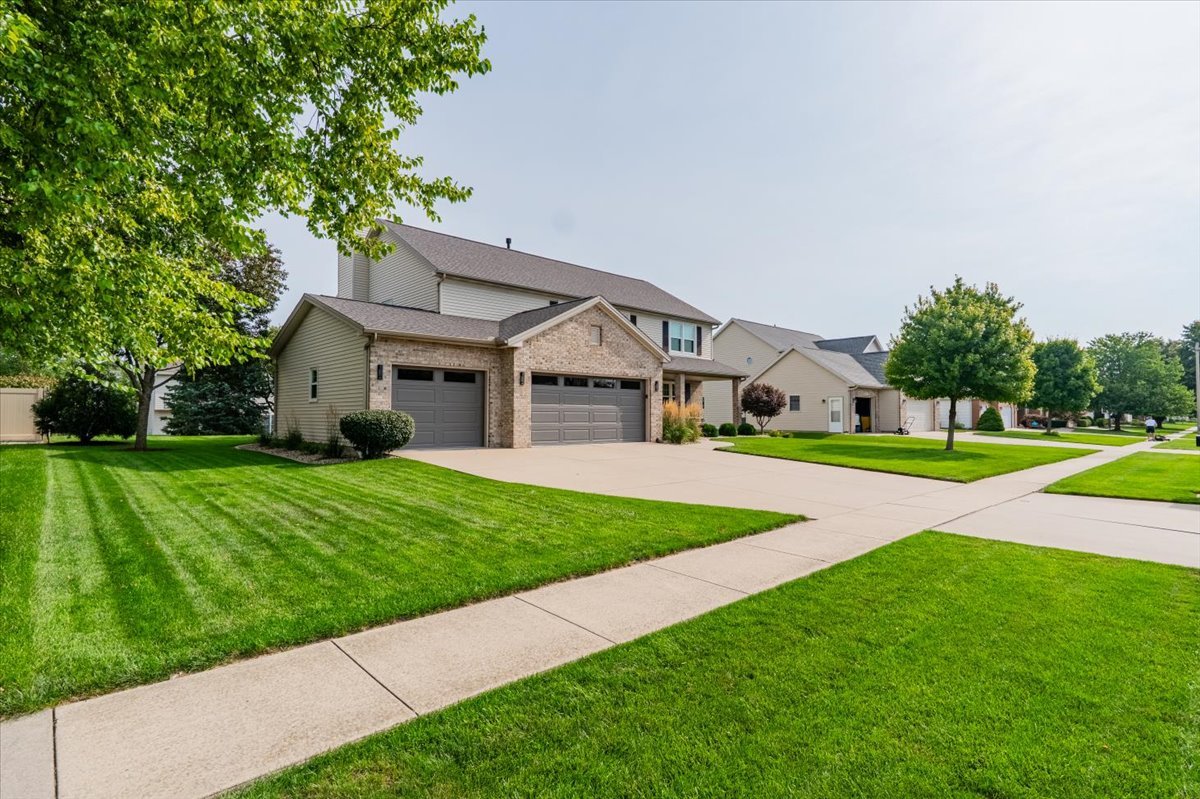 32 Hodgehaven Circle