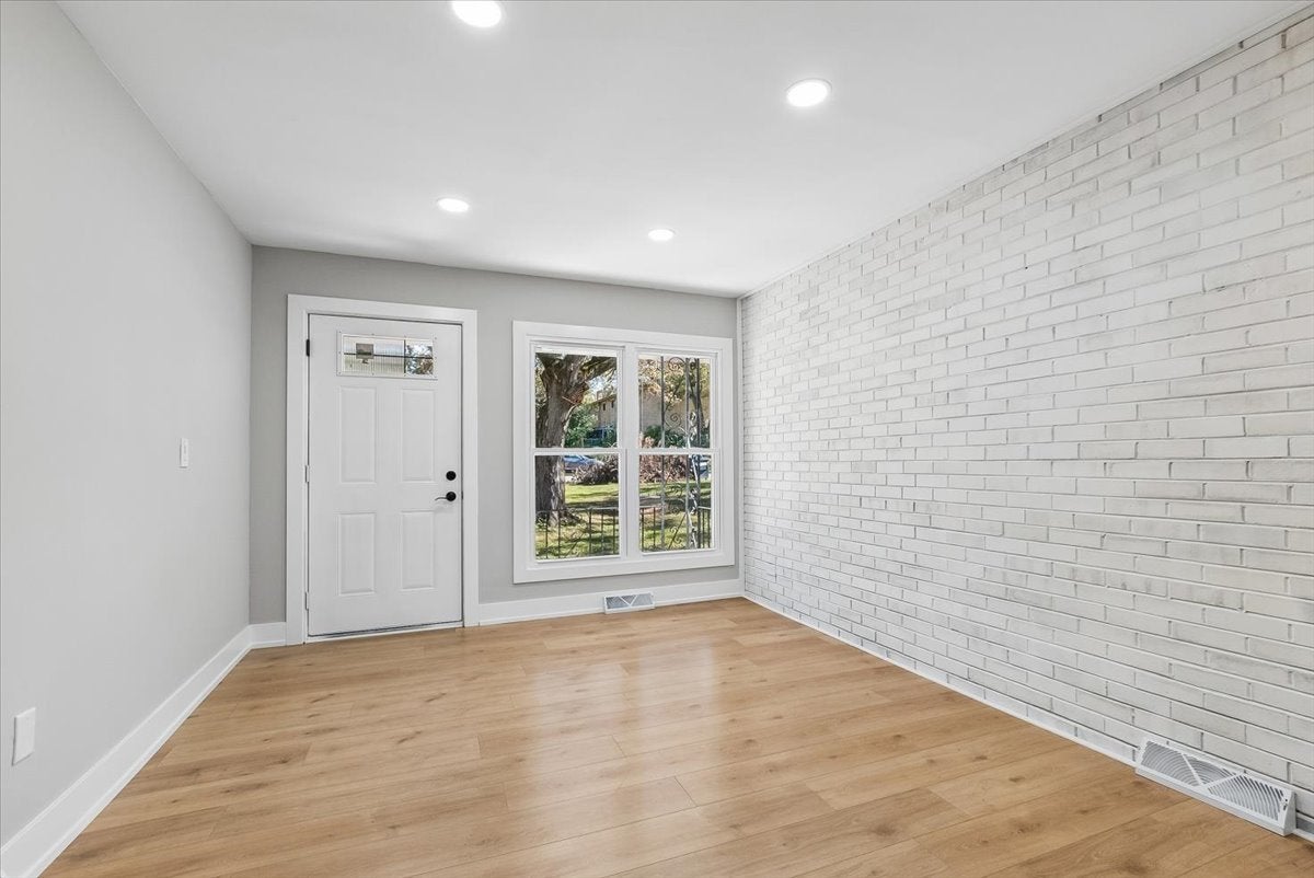 137 Dawn Way