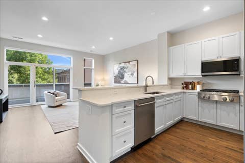 Tiny photo for 1729 W George Street, Chicago, IL 60657 (MLS # 12703483)