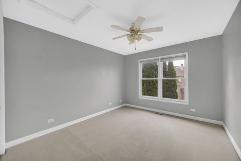Tiny photo for 815 King Henry Lane, St. Charles, IL 60174 (MLS # 12654476)