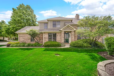Tiny photo for 815 King Henry Lane, St. Charles, IL 60174 (MLS # 12654476)