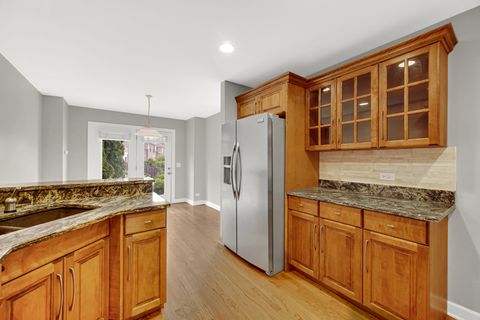 Tiny photo for 815 King Henry Lane, St. Charles, IL 60174 (MLS # 12654476)