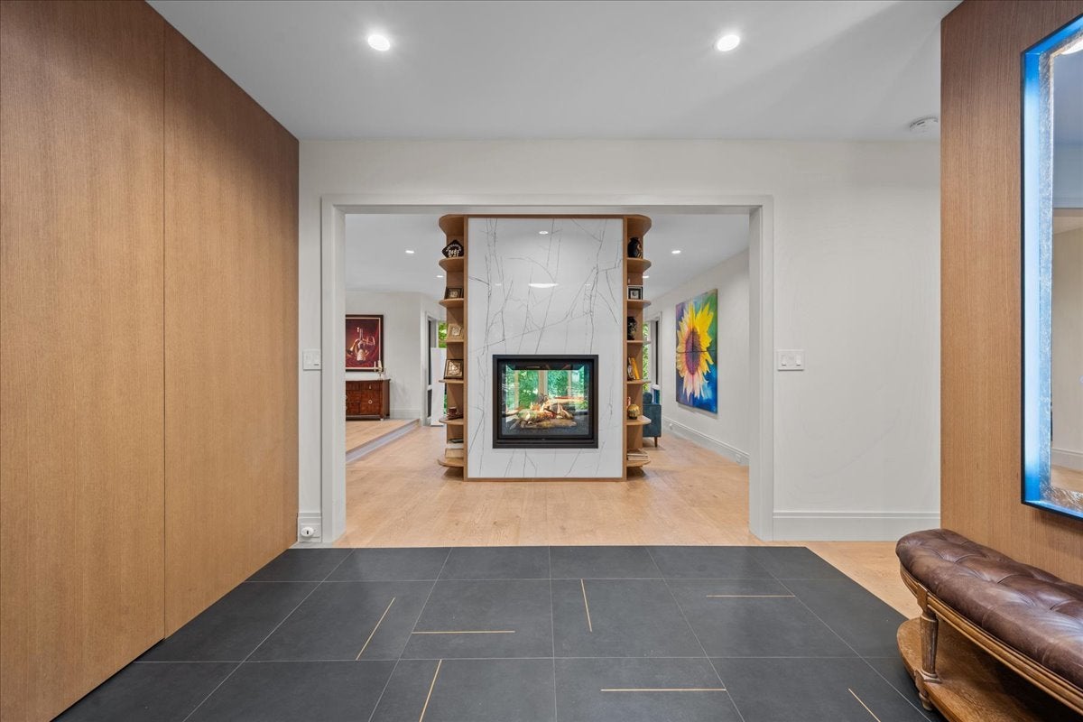 89 Cary Avenue