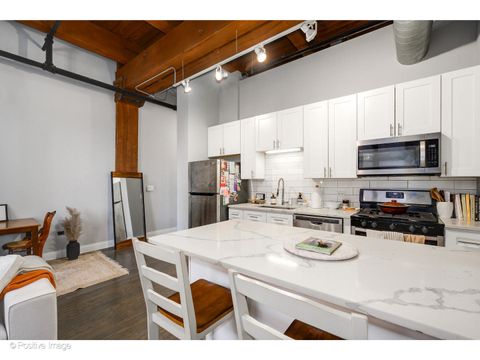 Tiny photo for 1500 W Monroe Street #215, Chicago, IL 60607 (MLS # 12619705)