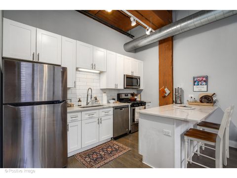 Tiny photo for 1500 W Monroe Street #215, Chicago, IL 60607 (MLS # 12619705)