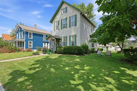 Tiny photo for 2118 W 3rd Street, Davenport, IA 52802 (MLS # 12718905)