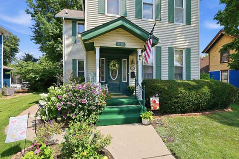 Tiny photo for 2118 W 3rd Street, Davenport, IA 52802 (MLS # 12718905)
