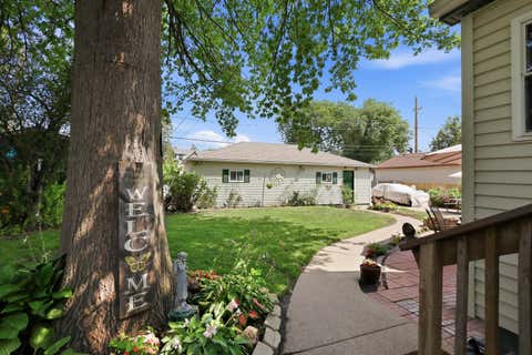 Tiny photo for 2118 W 3rd Street, Davenport, IA 52802 (MLS # 12718905)