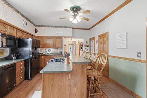 Tiny photo for 2118 W 3rd Street, Davenport, IA 52802 (MLS # 12718905)