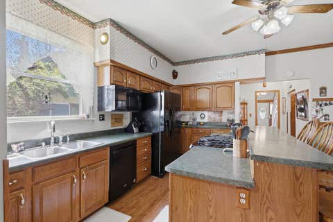 Tiny photo for 2118 W 3rd Street, Davenport, IA 52802 (MLS # 12718905)