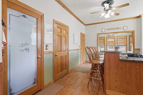Tiny photo for 2118 W 3rd Street, Davenport, IA 52802 (MLS # 12718905)