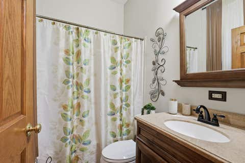 Tiny photo for 2118 W 3rd Street, Davenport, IA 52802 (MLS # 12718905)