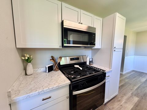 Tiny photo for 517 W 4th Street, Metropolis, IL 62960 (MLS # 12627631)