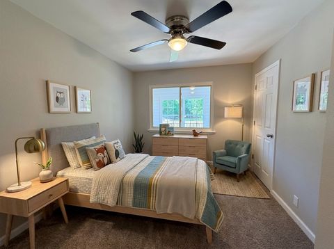 Tiny photo for 517 W 4th Street, Metropolis, IL 62960 (MLS # 12627631)