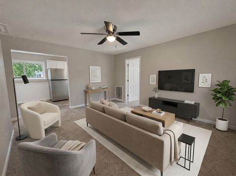Tiny photo for 517 W 4th Street, Metropolis, IL 62960 (MLS # 12627631)