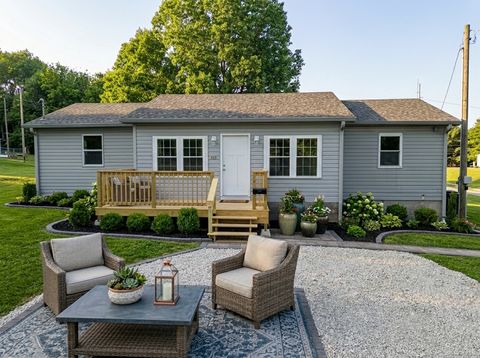 Tiny photo for 517 W 4th Street, Metropolis, IL 62960 (MLS # 12627631)