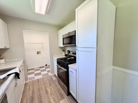 Tiny photo for 517 W 4th Street, Metropolis, IL 62960 (MLS # 12627631)