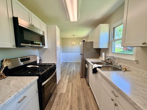 Tiny photo for 517 W 4th Street, Metropolis, IL 62960 (MLS # 12627631)