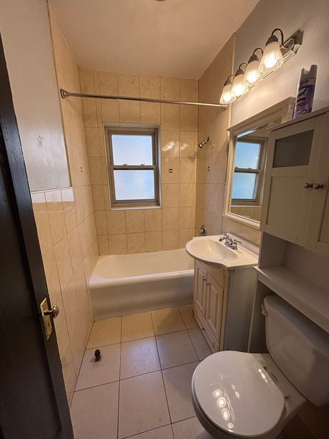 Tiny photo for 2212 E 70th Street #2D, Chicago, IL 60649 (MLS # 12501084)