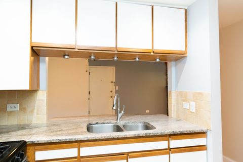 Tiny photo for 10940 WORTH Avenue #11, Worth, IL 60482 (MLS # 12498771)