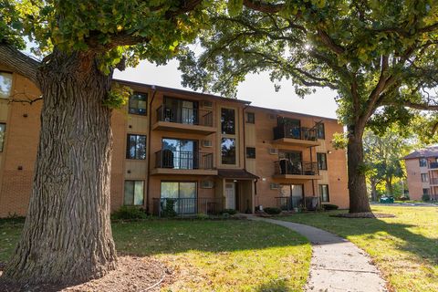 Tiny photo for 10940 WORTH Avenue #11, Worth, IL 60482 (MLS # 12498771)