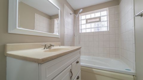 Tiny photo for 2336 Union Street #4, Blue Island, IL 60406 (MLS # 12544998)