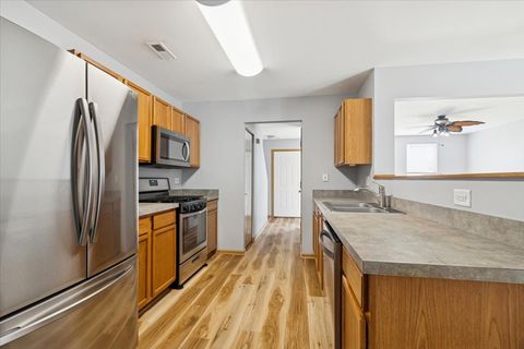 Tiny photo for 1752 Simms Street, Aurora, IL 60504 (MLS # 12506432)