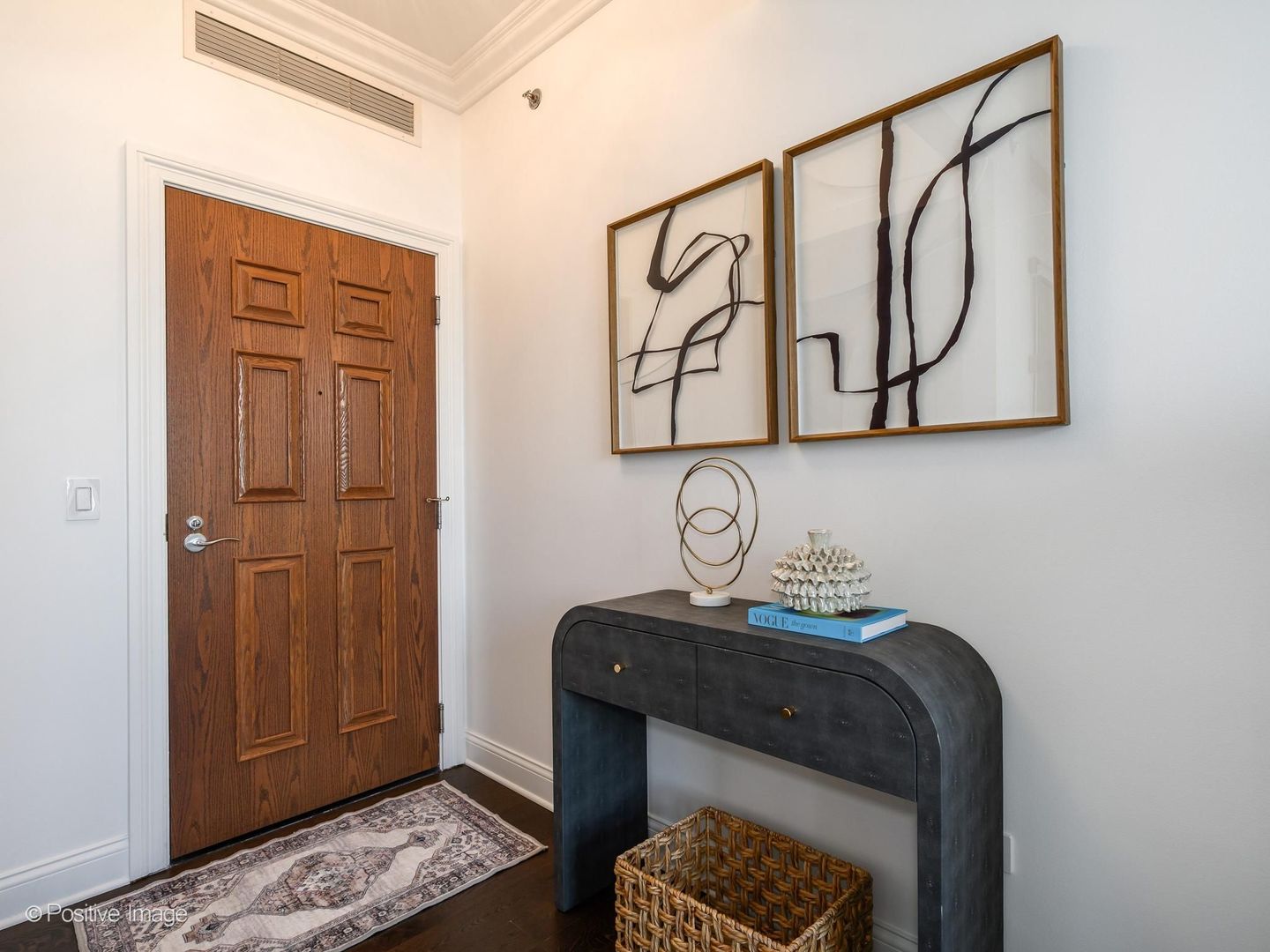 21 E Huron Street 1201
