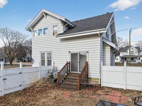 Tiny photo for 218 Lincoln Way, Dixon, IL 61021 (MLS # 12587150)