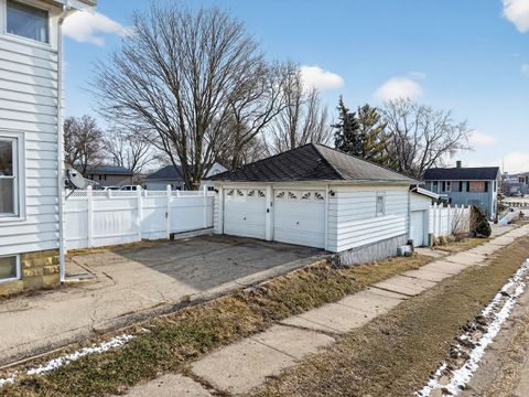 Tiny photo for 218 Lincoln Way, Dixon, IL 61021 (MLS # 12587150)