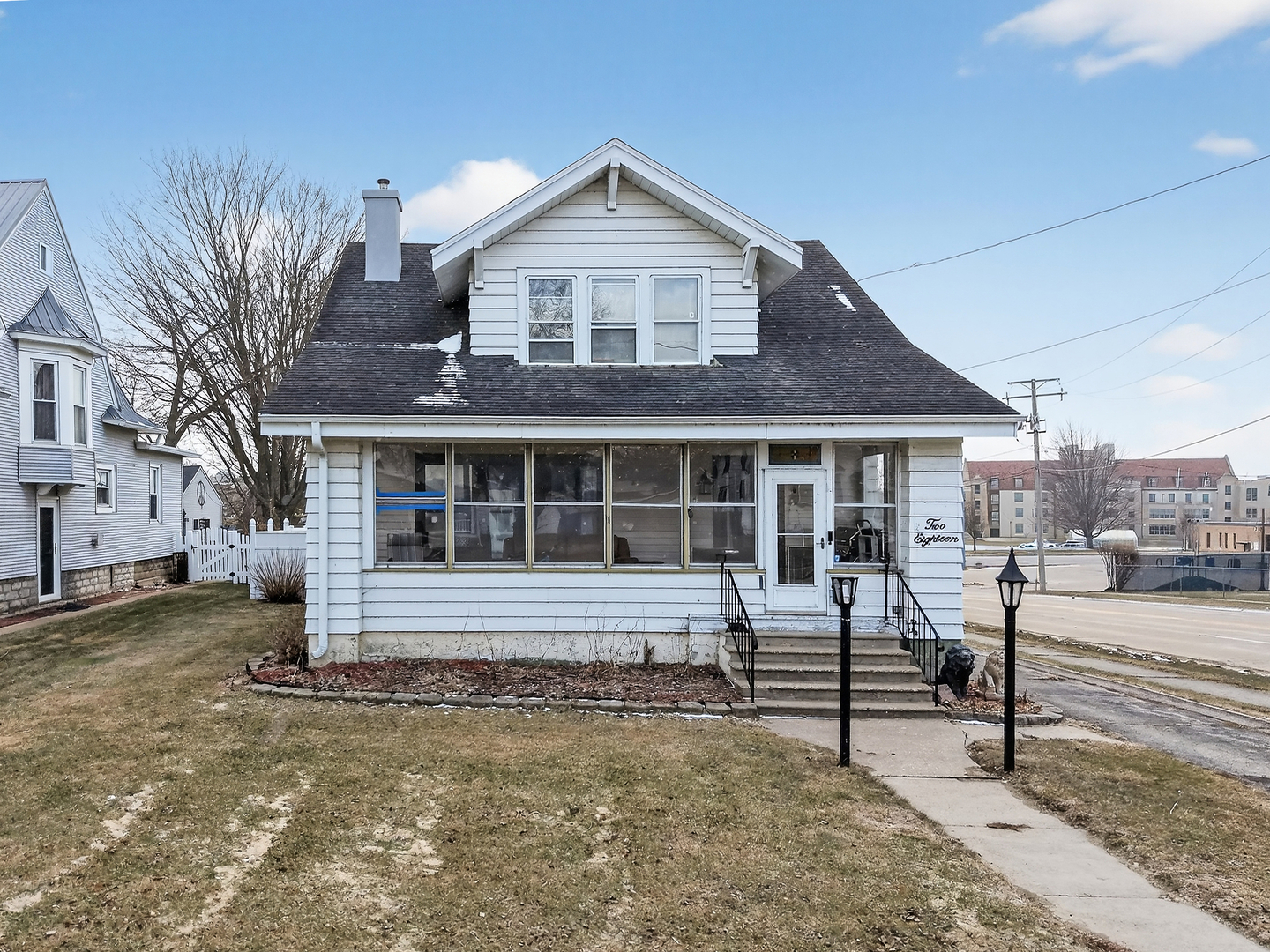 218 Lincoln Way