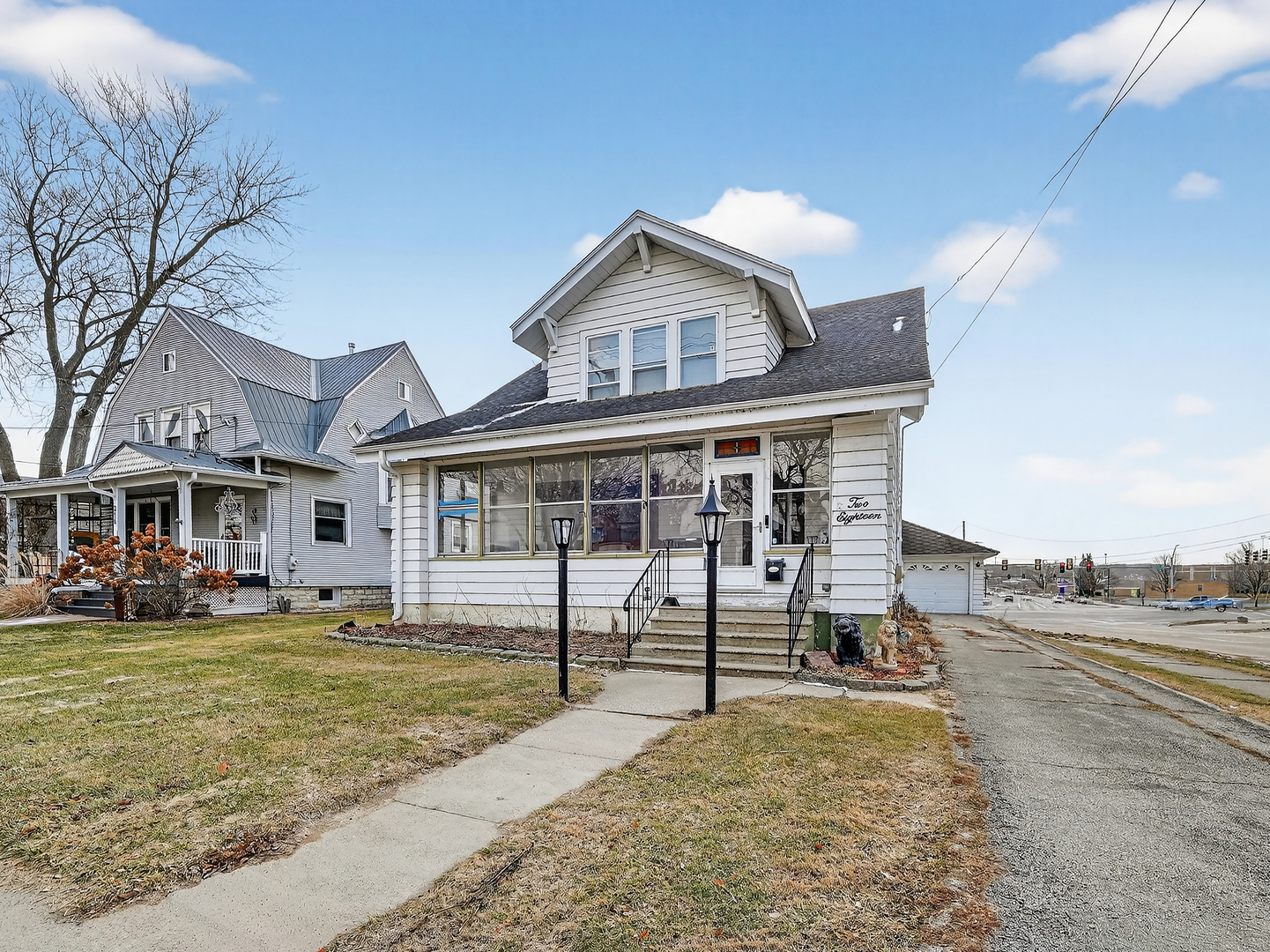 218 Lincoln Way