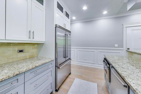 Tiny photo for 735 W Brompton Avenue #2E, Chicago, IL 60657 (MLS # 12529152)